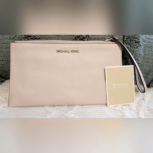 Michael Kors Jet Set Large Zip Clutch Wristlet